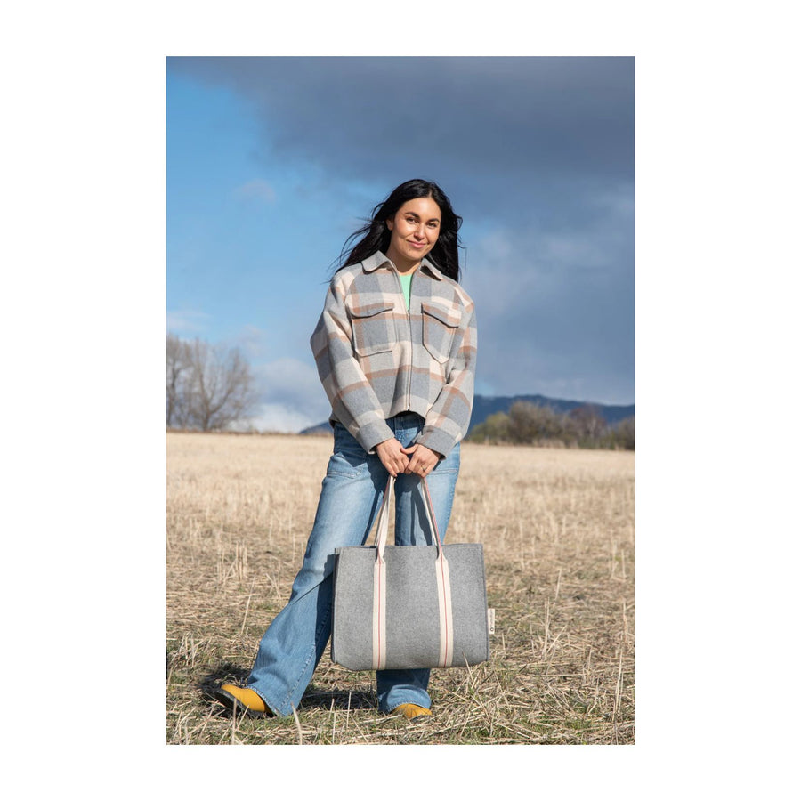 The Wool Bag - Navy Lining